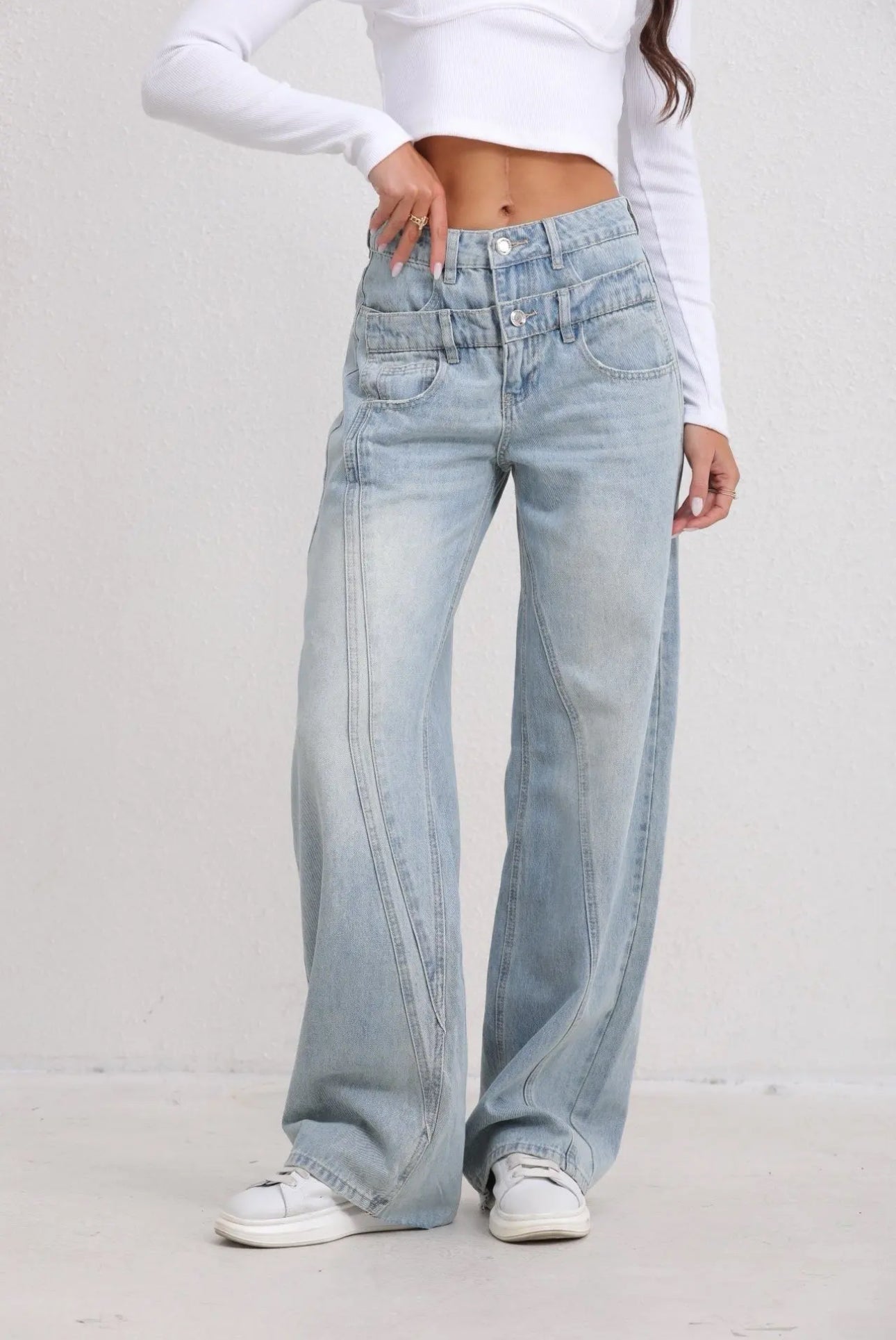 Double Button Jeans - Light Wash