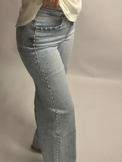Studs Jeans